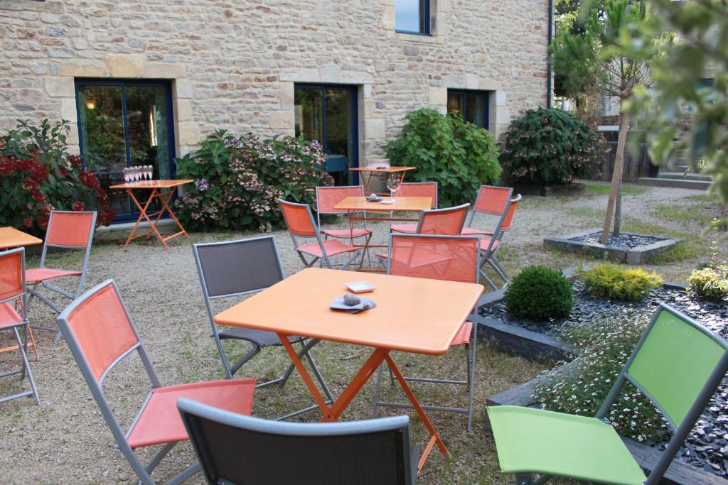 Hôtel - Restaurant l'Hortensia Noyalo Exterior foto